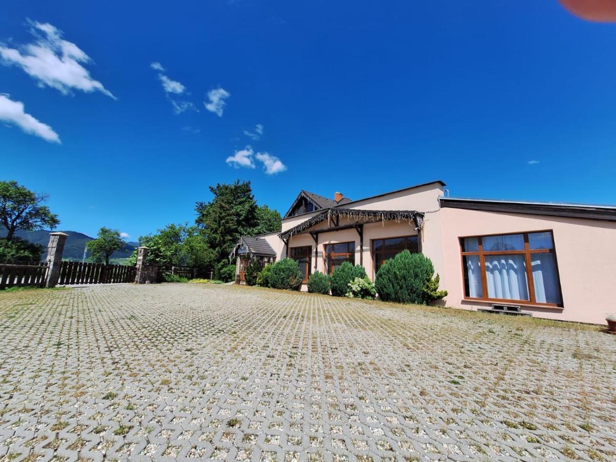 Fenix Guest house *